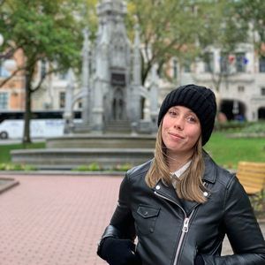 Meet your Posher, Alexis